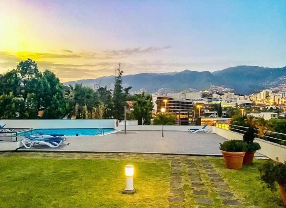 The Suite Qm Φουνκάλ Εξωτερικό φωτογραφία